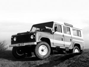 Land Rover Defender 110 County Station Wagon 1983 года